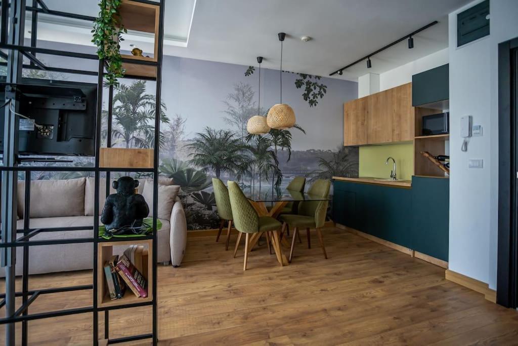 Apartment Jungle Belgrado Exterior foto